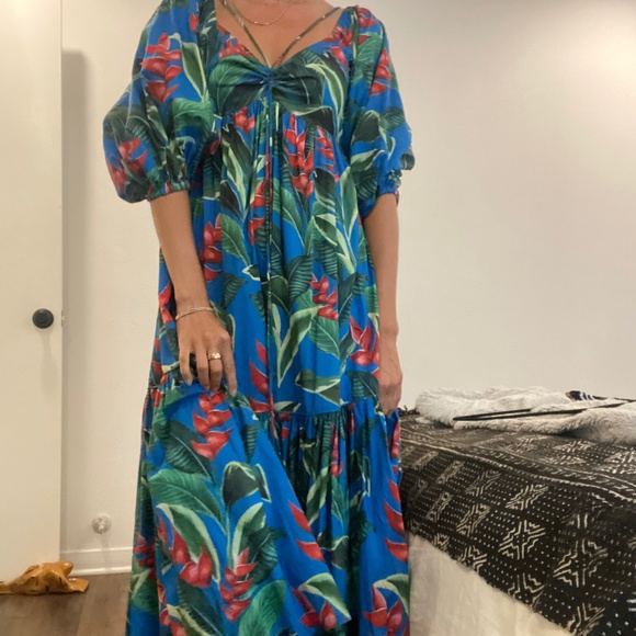 FARM Rio Dresses & Skirts - FARM Rio Dream Garden Midi Dress